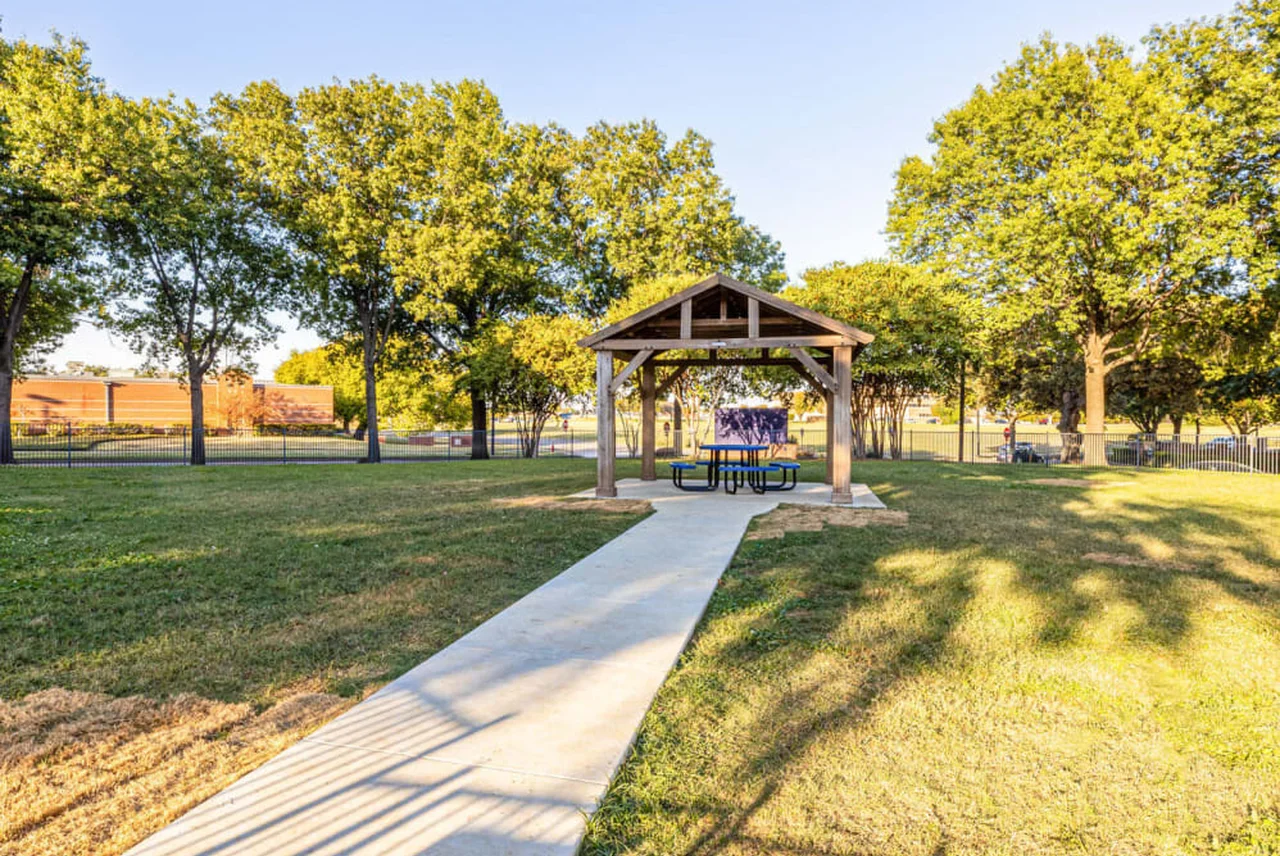 Bradford on the Park Comprehensive site landscaping refresh throughout the community grounds.